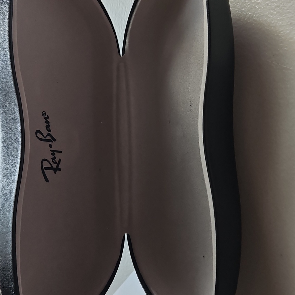 Ray-Ban Classic Black Eyewear Case - Picture 4 of 9